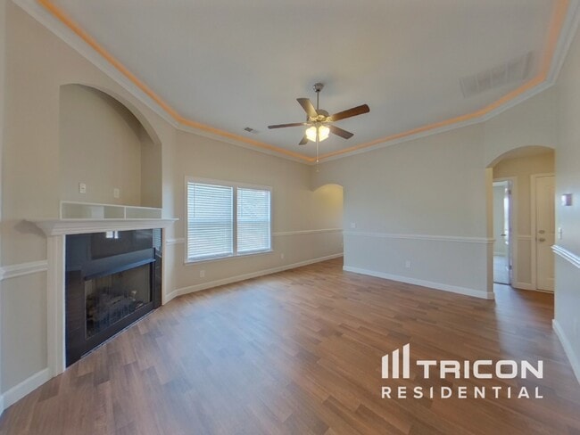 Building Photo - 800 Alley Ridge Dr
