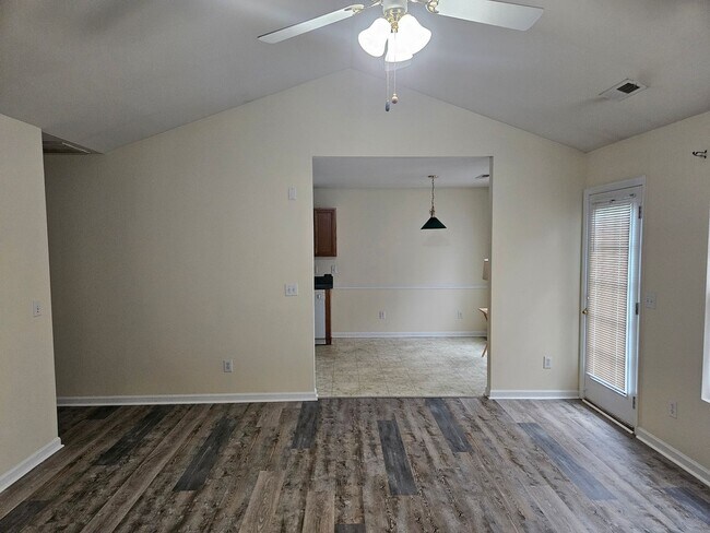 Foto del edificio - 1474 Bromwich Dr