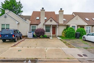 Building Photo - 655 Biltmore Dr