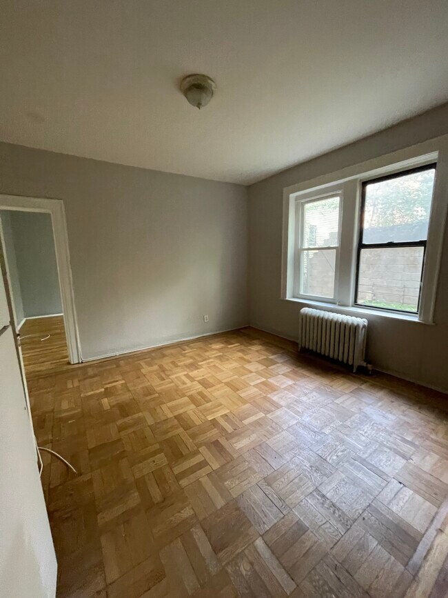 232 Weequahic Ave Unit 3, Newark, NJ 07112 232 Weequahic Ave Newark