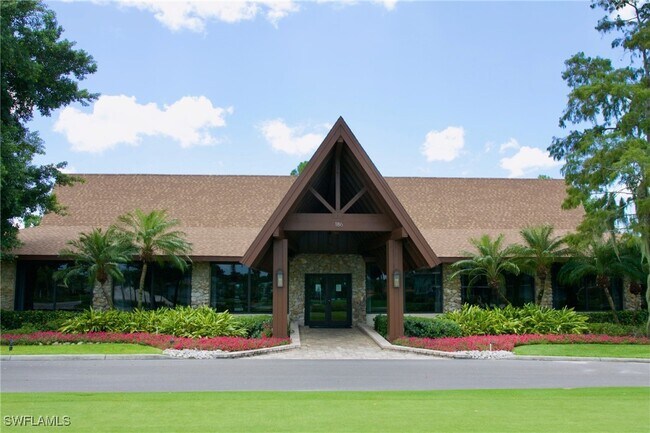 Foto del edificio - 83 Glades Blvd