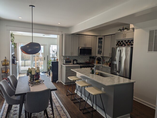 Foto del edificio - 5615 2nd St NW