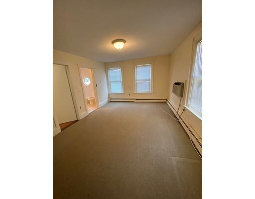 Primary Photo - 43 Mt Auburn St