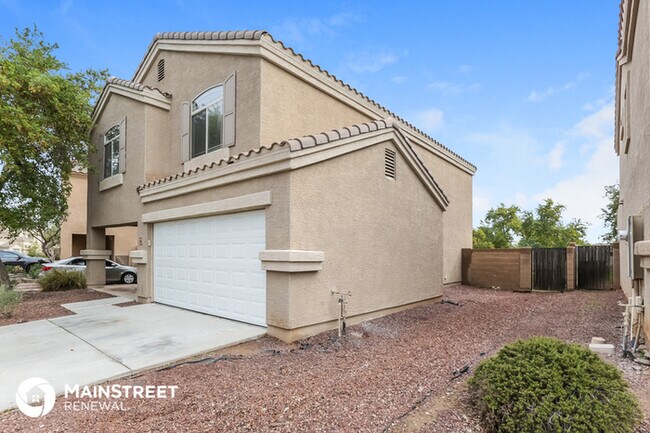 Building Photo - 10937 W Coolidge St