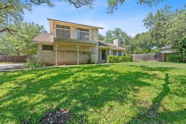 Building Photo - 709 Show Low Ct