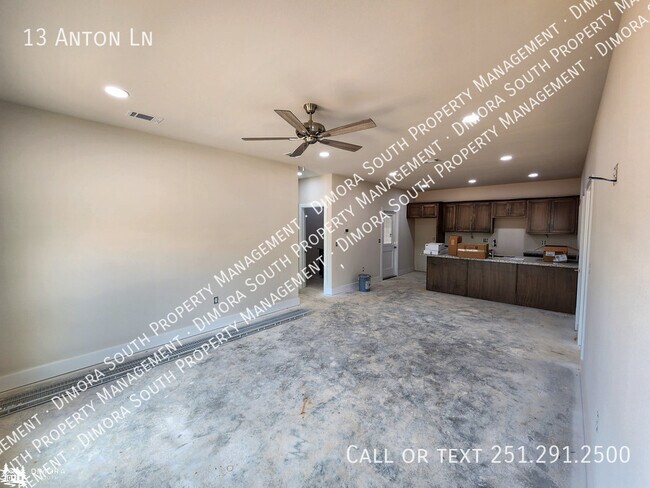 Foto del edificio - 13 Anton Ln