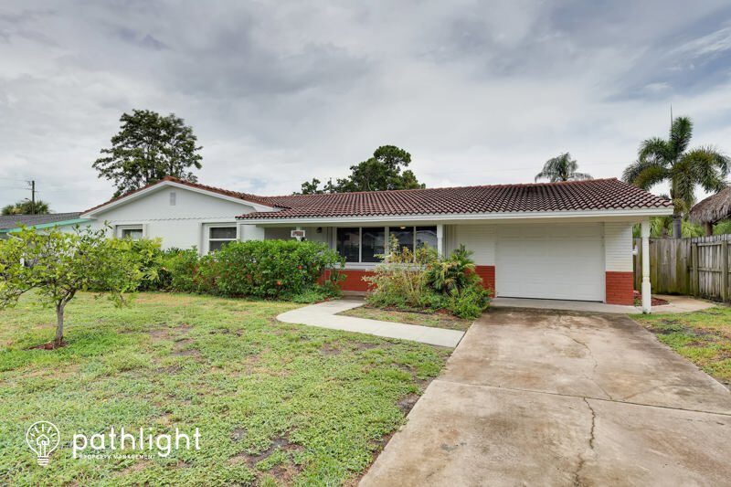Foto principal - 6822 31st Avenue North