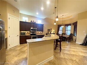 Building Photo - 7302 Acorn Way