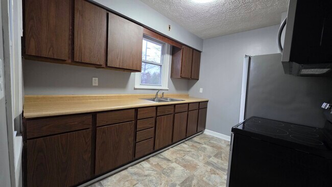 Foto del edificio - 530 Fleming Rd