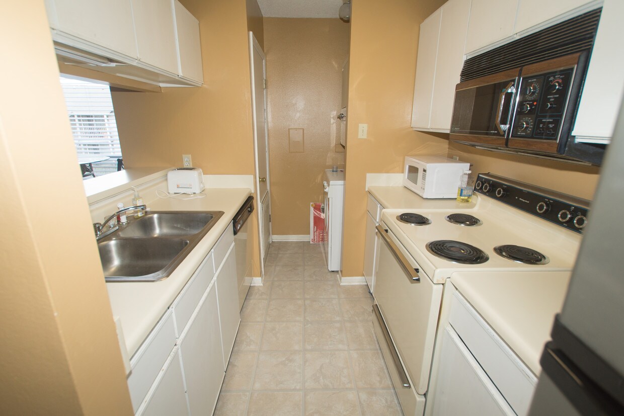 Primary Photo - 5135 Nicholson Dr