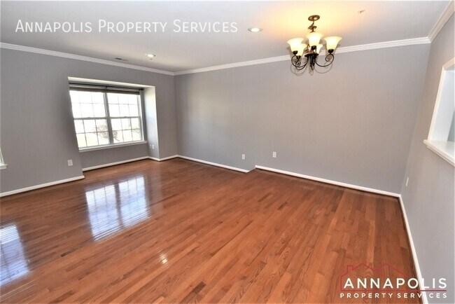 Building Photo - 109 Pinecove Ct