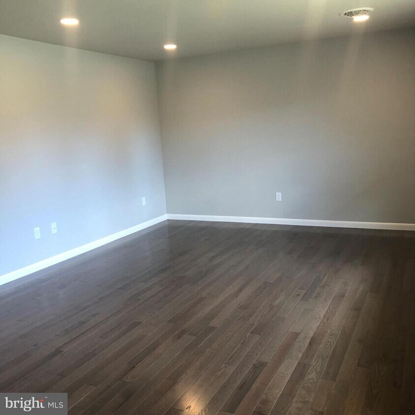 527 Cedar Ave, Hershey, PA 17033 House Rental in Hershey, PA