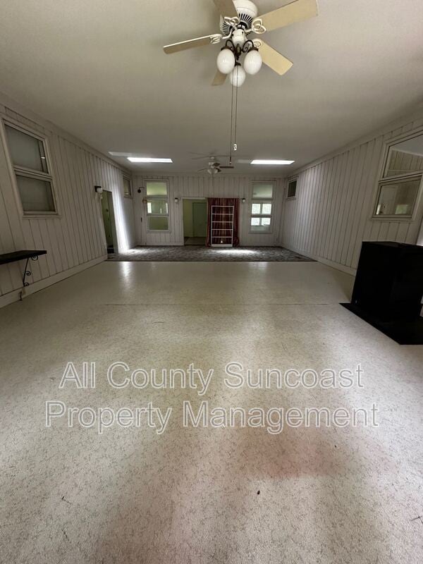 Building Photo - 255 Simpson Rd