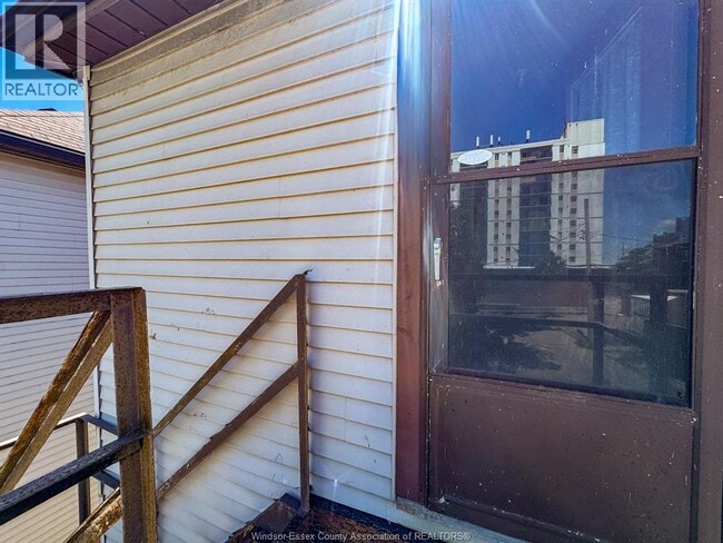 Building Photo - 130 Elm Ave