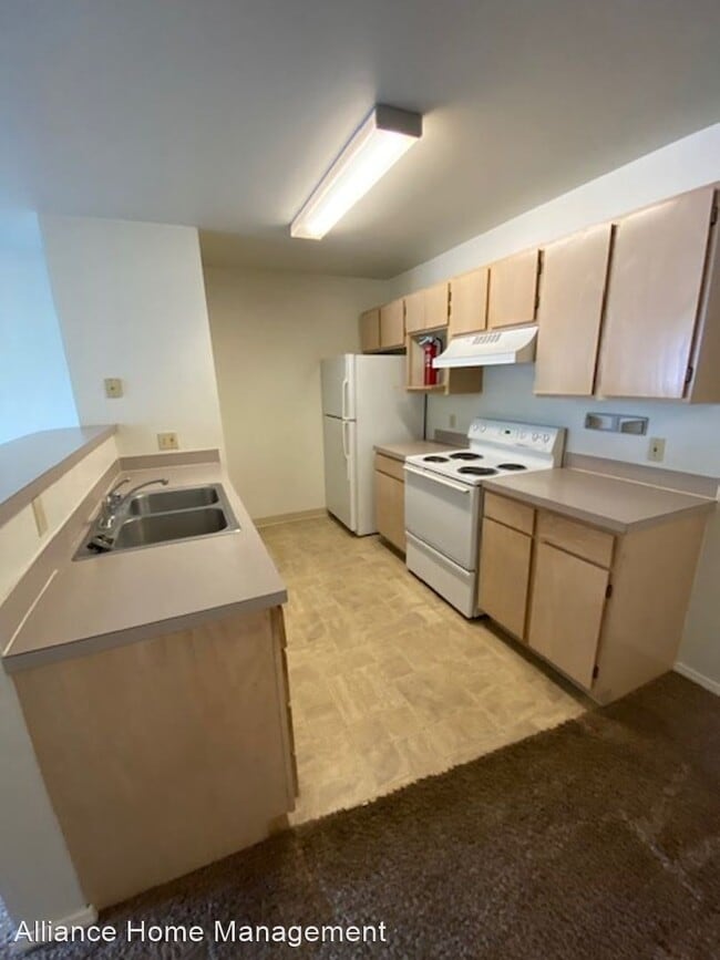 Building Photo - 3 br, 2 bath House - 1310 A St. #102