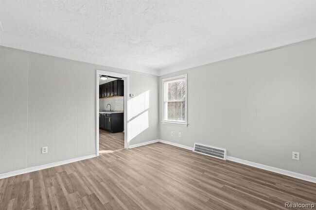 Foto del edificio - 19450 Heyden St