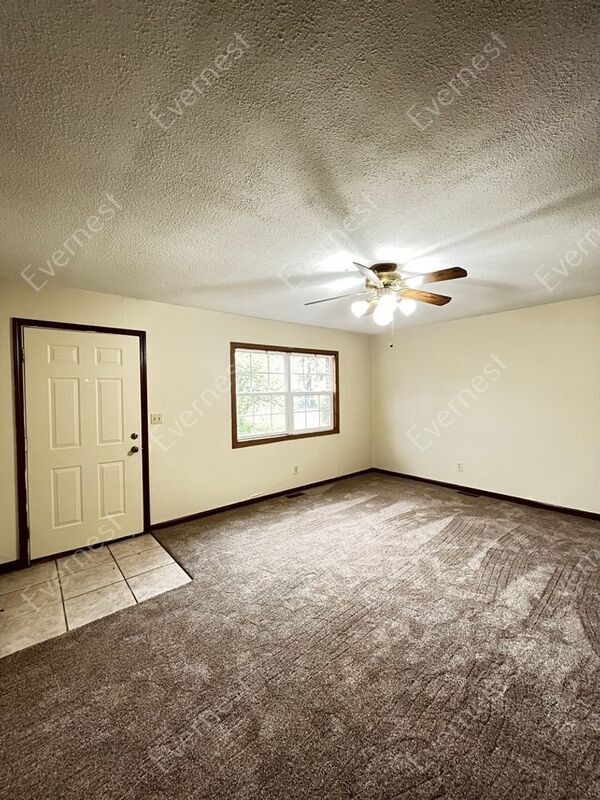 Building Photo - 2638 Norwalk St