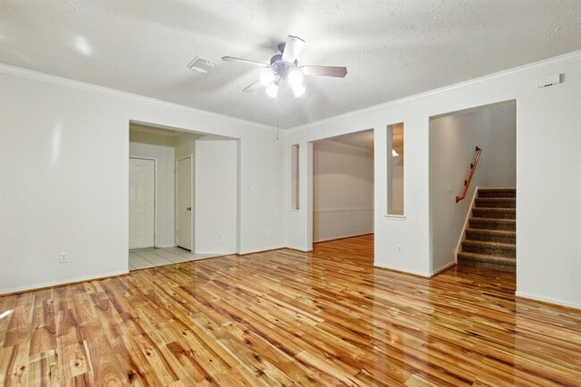 Building Photo - 5930 Hollister Cole