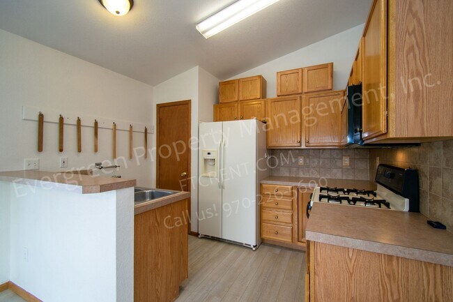 Foto del edificio - 2302 Turquoise St