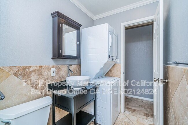 Building Photo - 617 Third Ave