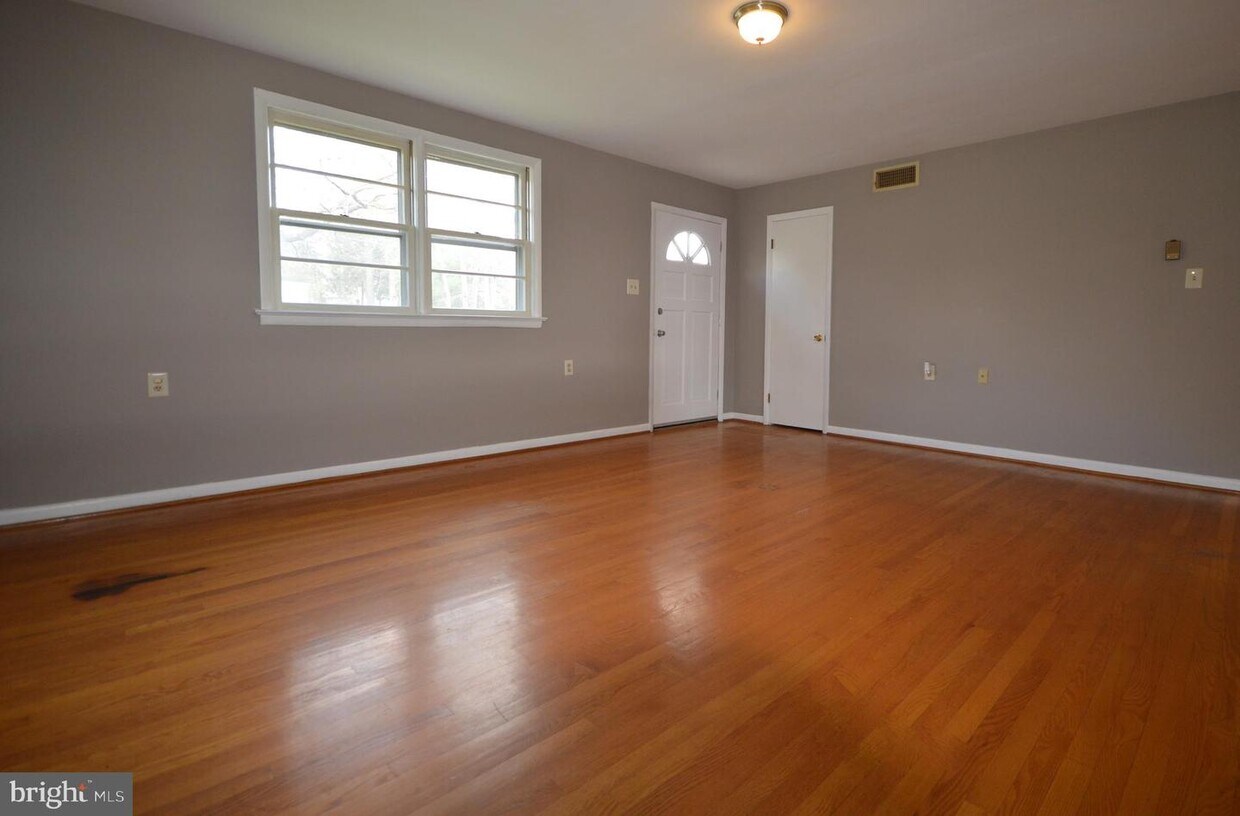 2420 Massanutten Terrace, Winchester, VA 22601 House Rental in