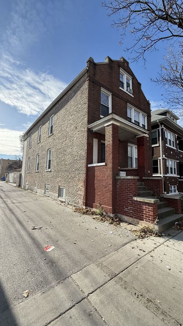 Foto del edificio - 3115 W 41st Pl