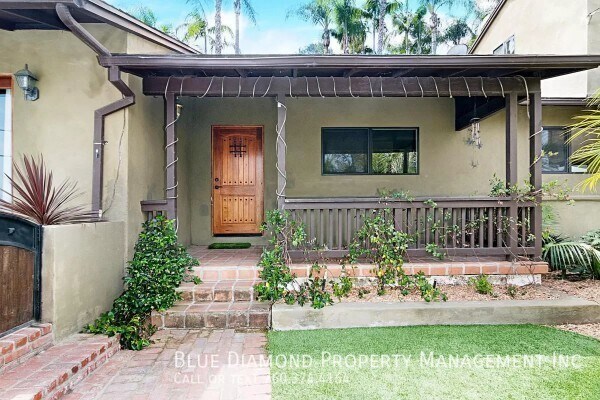 Foto del edificio - Remodeled 3 BR home on 1/2 acre with pool,...