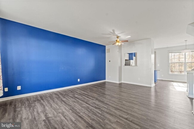 Building Photo - 4252 Normandy Ct