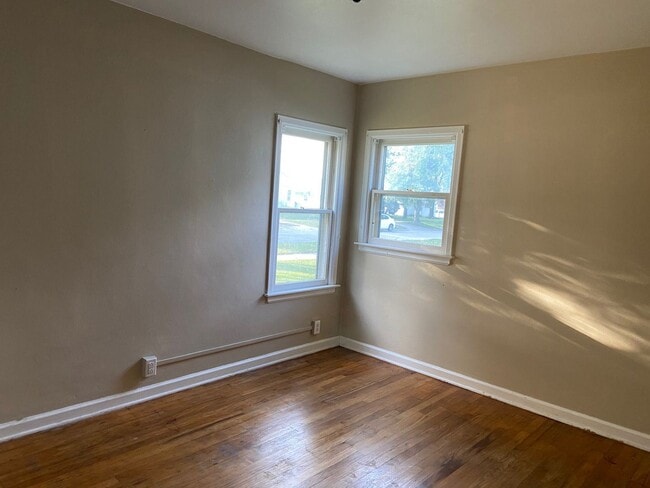 Building Photo - 2 br, 1 bath House - 925 South 27th Street