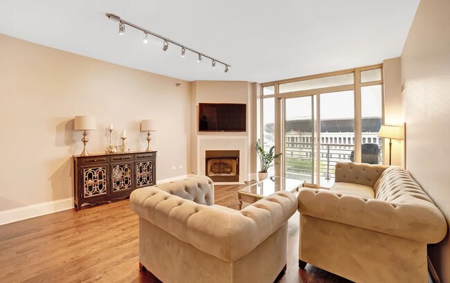 Building Photo - 1515 S Prairie Ave