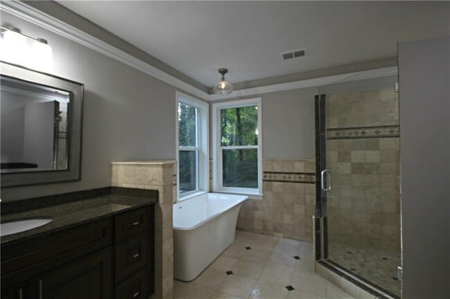 Building Photo - 4981 Karls Gate Dr