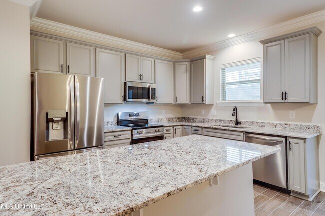 Foto del edificio - 856 Leeward Dr