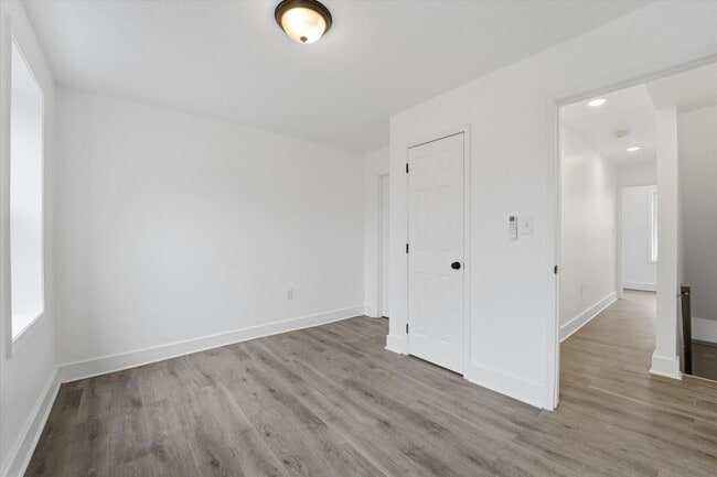 3BR/3BA House | Newly Renovated | Section 8 Welcome - 3BR/3BA House | Newly Renovated | Section 8 Welcome