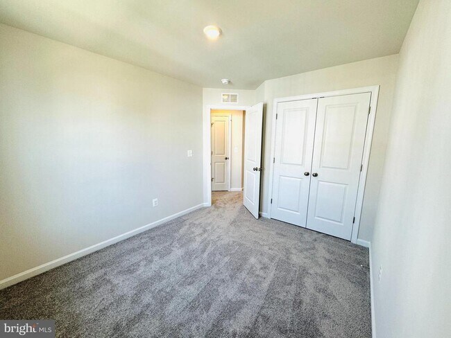 Building Photo - 12 BROOKFIELD Mews