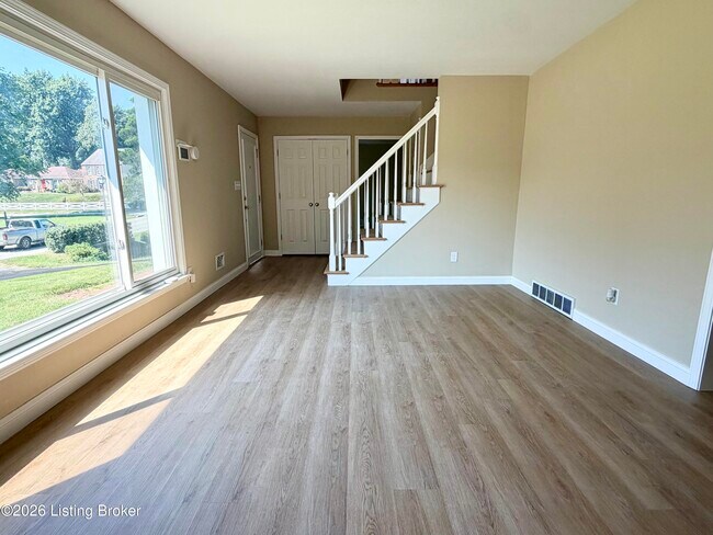 Foto del edificio - 8201 Huntsman Trail