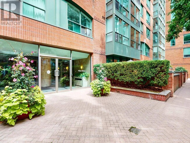 Building Photo - 95 Prince Arthur Ave