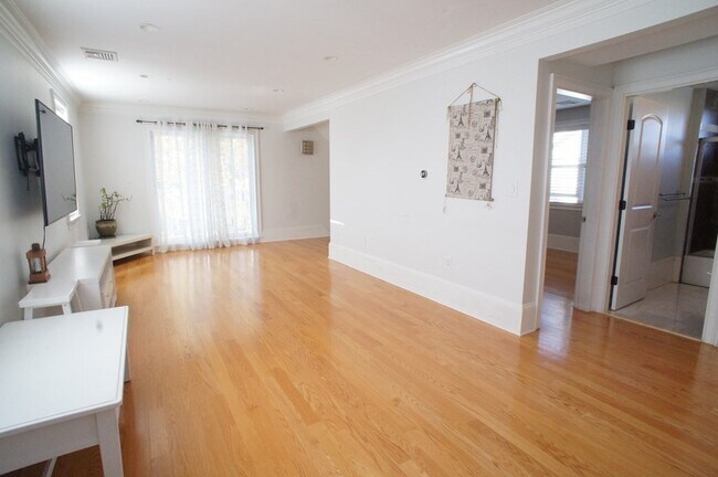 Foto del edificio - 93 Vassall St
