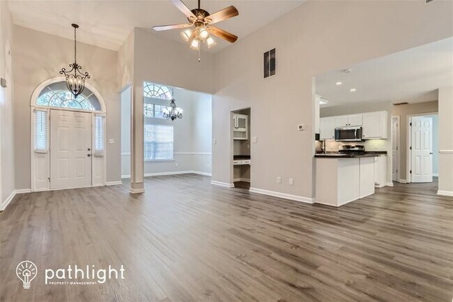 Foto del edificio - 350 Sunderland Cir, Fayetteville, GA, 30215