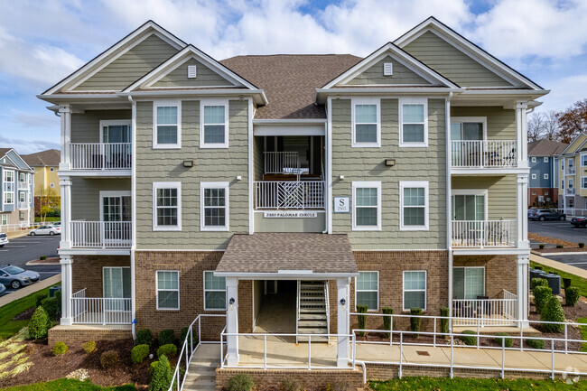 Building Photo - The Retreat at Arden Village Apartments