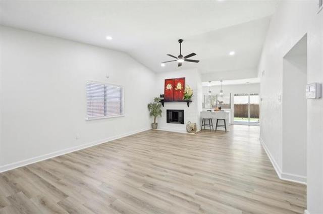 Foto del edificio - 904 Middle Cove Dr