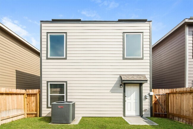 Foto del edificio - 15329 Estrella Rd E