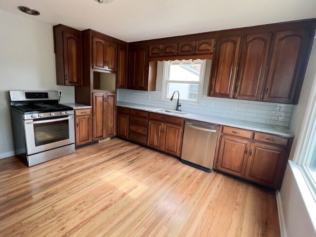 Photo - 1124 N Meade Ave House