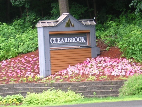 Building Photo - 93 Clearbrook Rd