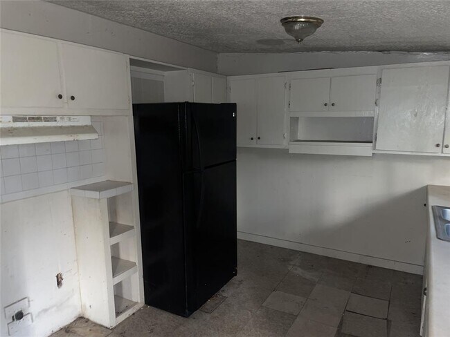 Building Photo - 1411 TX-150