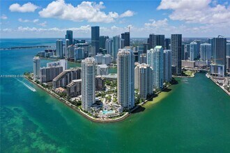 Building Photo - 808 Brickell Key Dr
