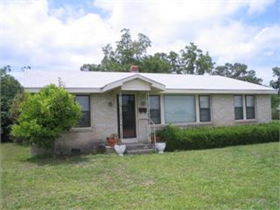 Primary Photo - Old fashioned charm in the heart of Lakeland