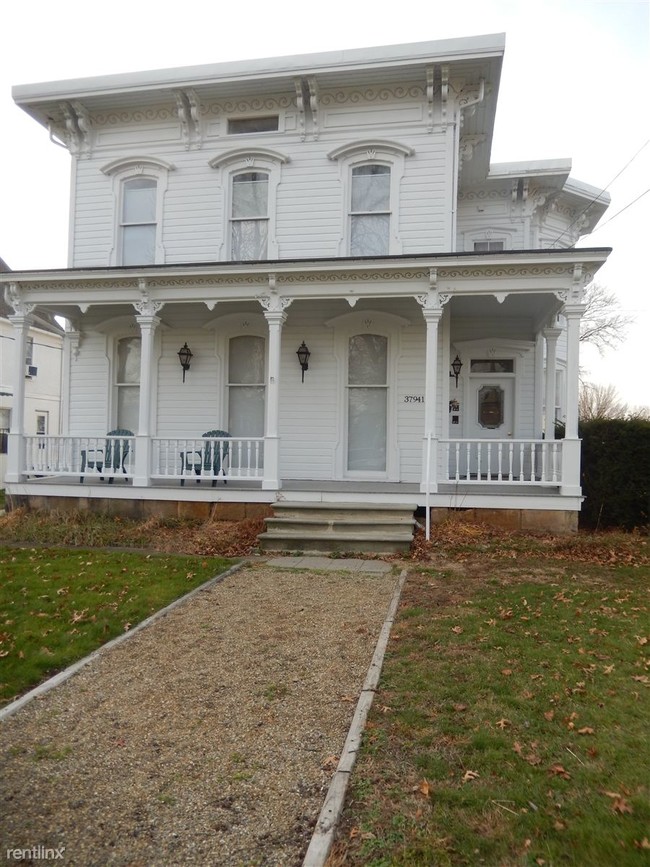 Building Photo - 37941 Euclid Ave