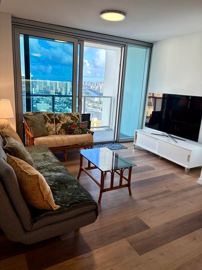 Living Room - 1515 Liona St