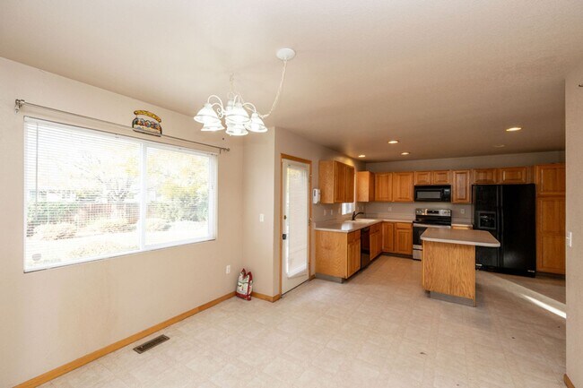 Foto del edificio - 3 bed, 2.5 bath Home in English Ranch Neighborhood