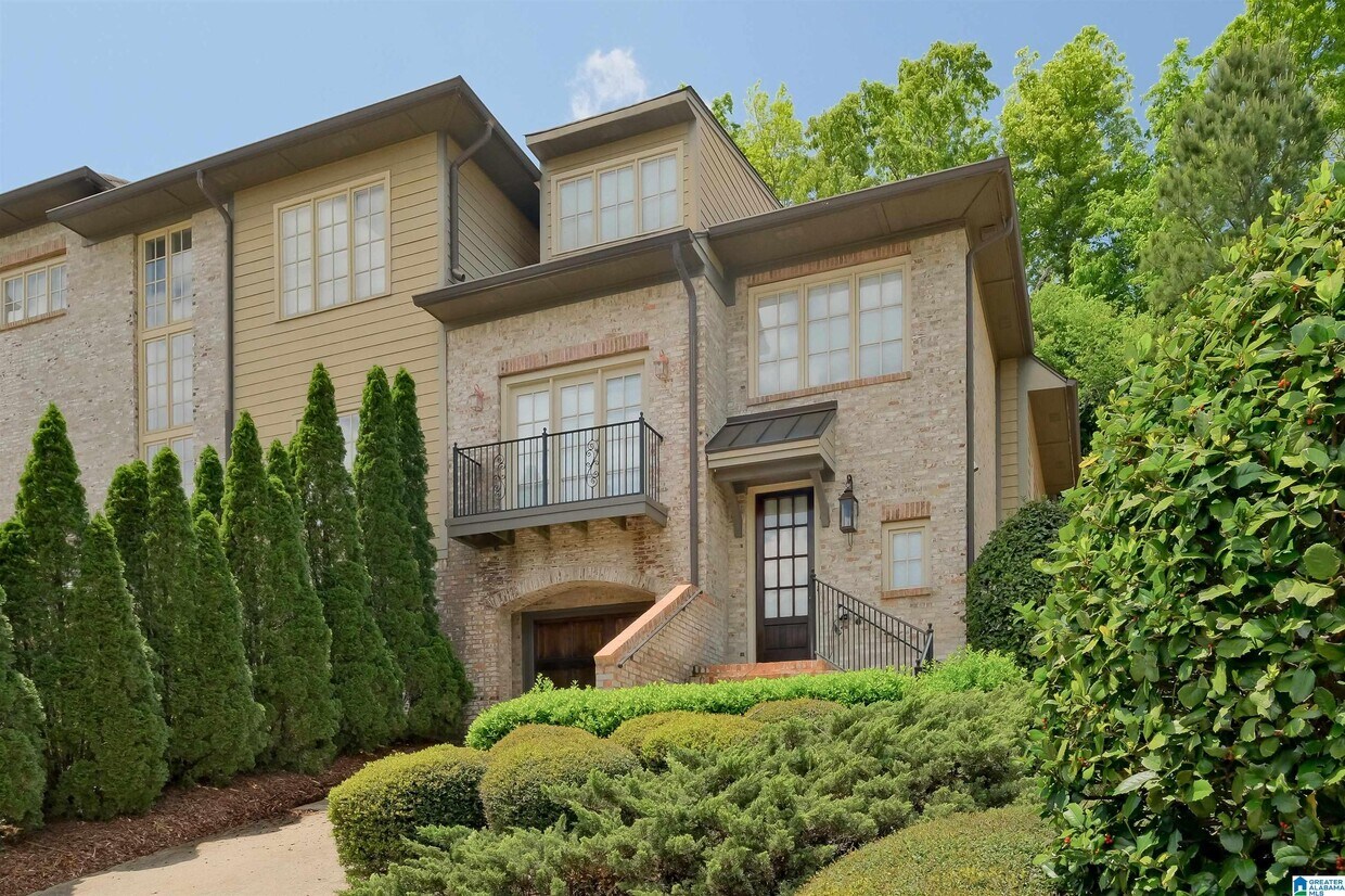 Primary Photo - 2109 Eagle Ridge Dr